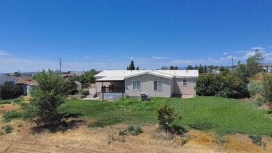 853 S 200 E in Blanding, UT - Building Photo - Building Photo