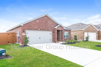 14101 Freeboard Dr in Santa Fe, TX - Building Photo - Building Photo