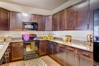 Building Photo - M2 Apartamentos in Denver, Colorado