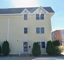 661 Bennington St, Unit 2 in Boston, MA - Building Photo