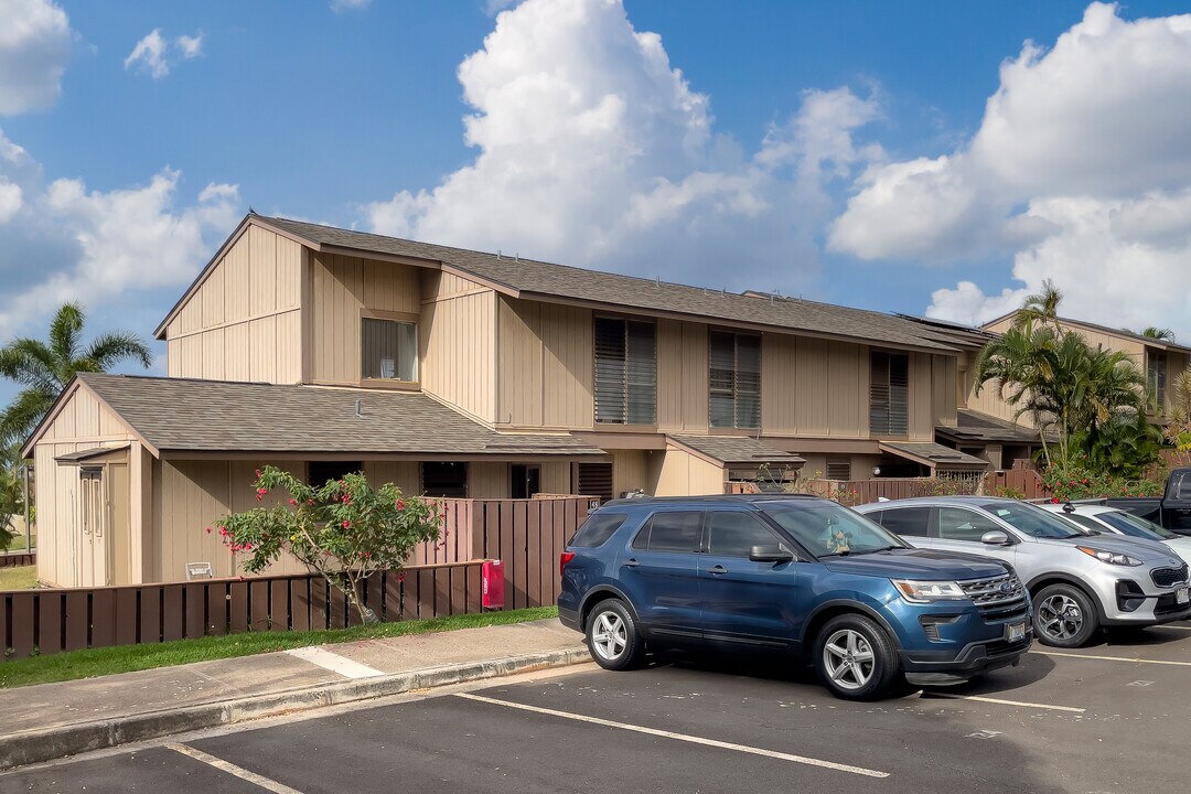 Palehua Hale in Kapolei, HI - Foto de edificio