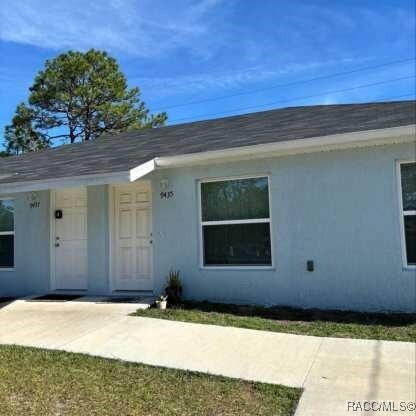 property at 9435 N Travis Dr