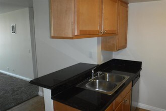 5540 Lindo Paseo in San Diego, CA - Building Photo - Building Photo