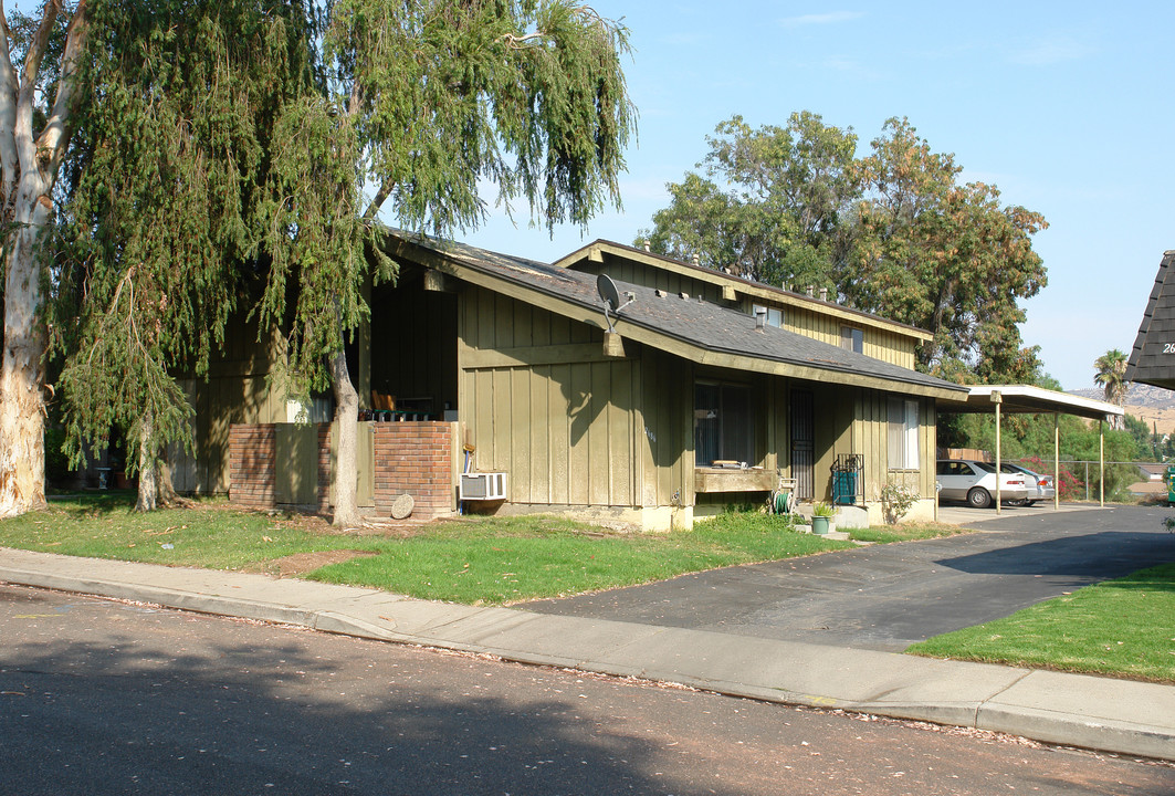 2686 Phipps Ave in Simi Valley, CA - Building Photo