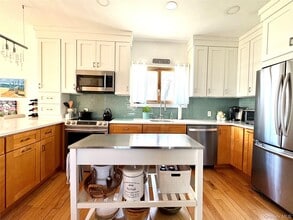 42 Browns River Rd in Sayville, NY - Building Photo - Building Photo