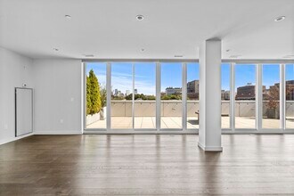 691 Massachusetts Ave, Unit 1 in Boston, MA - Building Photo - Building Photo