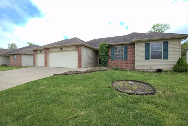 4828 W Skyler Dr in Springfield, MO - Building Photo - Building Photo