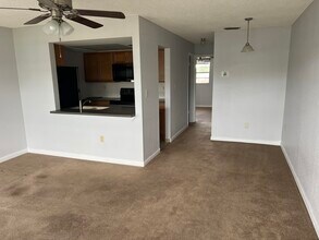 3751 S Hopkins Ave in Titusville, FL - Building Photo - Building Photo