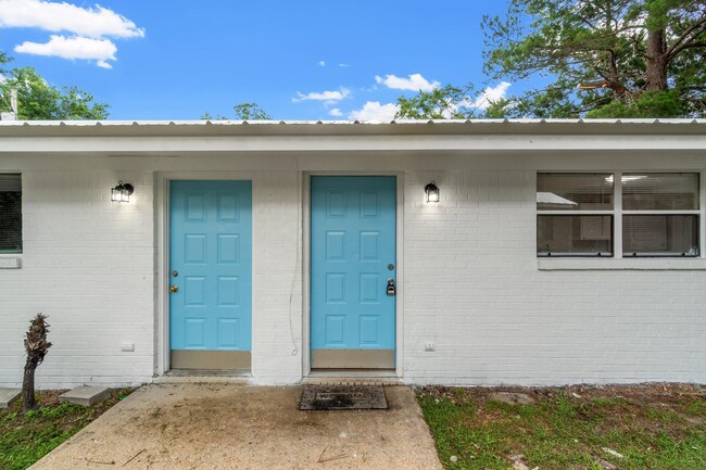 248 Four Mile Rd in Freeport, FL - Building Photo - Building Photo