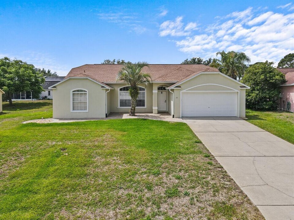 211 Timberpark Dr in Davenport, FL - Building Photo