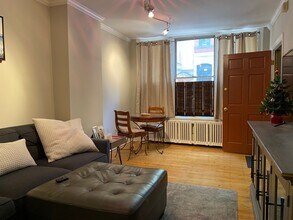 267 S 21st St, Unit 1 in Philadelphia, PA - Building Photo - Building Photo