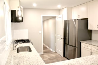 1077 Curtis Dr in Forest Park, GA - Building Photo - Building Photo