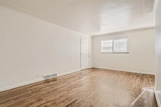 3517 S Downing St in Englewood, CO - Building Photo - Building Photo