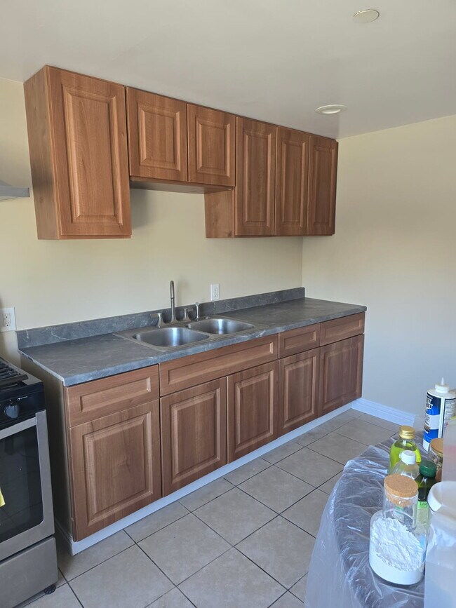 13349 Mercer St, Unit 1 in Los Angeles, CA - Building Photo - Building Photo