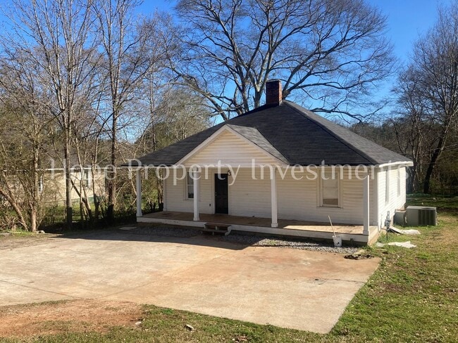 property at 4 Main St