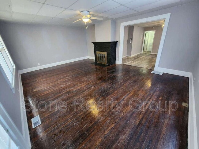 219 S 13th St in Terre Haute, IN - Building Photo - Building Photo