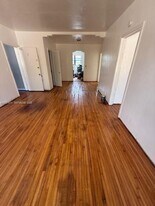 987 Bay Dr in Miami Beach, FL - Building Photo