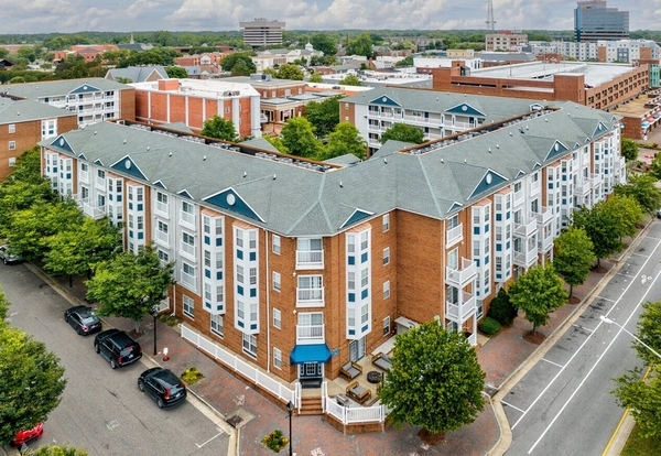 Heritage at Settlers Landing Apartments in Hampton, VA - Building Photo