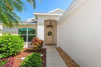 8884 Fawn Ridge Dr in Ft. Myers, FL - Building Photo - Building Photo