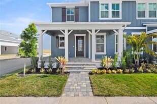 823 SW Pr Ave in Palm City, FL - Building Photo