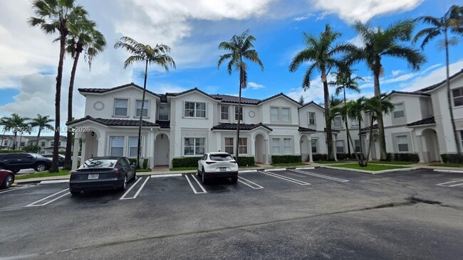 5570 NW 107th Ave in Doral, FL - Building Photo - Building Photo