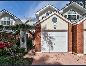 842 Santa Rosa Dr in Tallahassee, FL - Building Photo - Building Photo