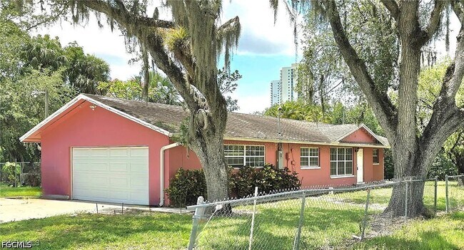 property at 1400 Billie St