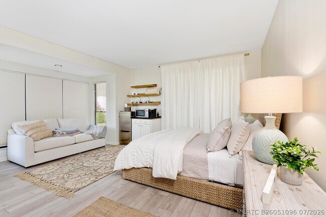 property at 11818 Pebblewood Dr