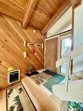 273 Rainbow Ln in Mammoth Lakes, CA - Building Photo - Building Photo