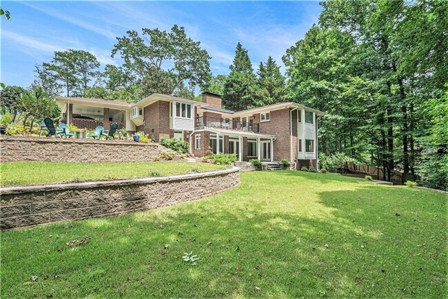 property at 1620 Stonecliff Dr