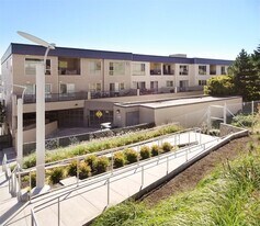 321 10th Ave S in Seattle, WA - Building Photo