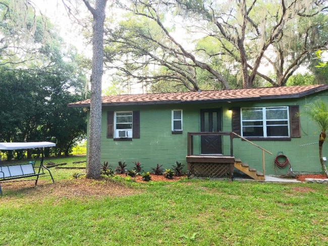 11756 SE 62nd Ave in Belleview, FL - Building Photo - Building Photo
