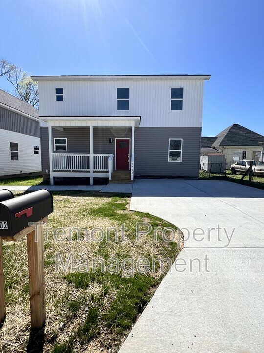 2702 E 39th St in Chattanooga, TN - Building Photo
