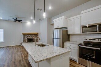 12106 Elkhart Ave in Lubbock, TX - Building Photo - Building Photo