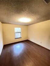 670 W Martha Dr in Fayetteville, AR - Building Photo - Building Photo