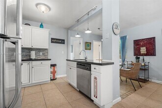 2033 NE 33rd Ave in Fort Lauderdale, FL - Building Photo - Building Photo