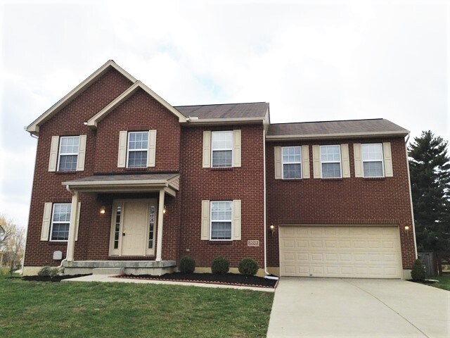 3018 Danbury Dr in Florence, KY - Building Photo