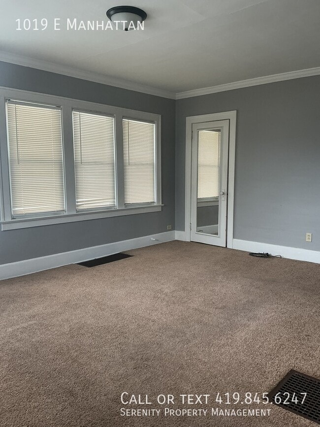 1019 E Manhattan Blvd in Toledo, OH - Building Photo - Building Photo