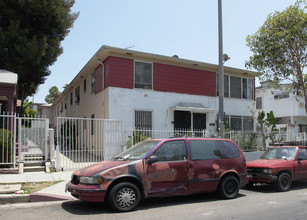 1608 N Serrano Ave in Los Angeles, CA - Building Photo - Building Photo