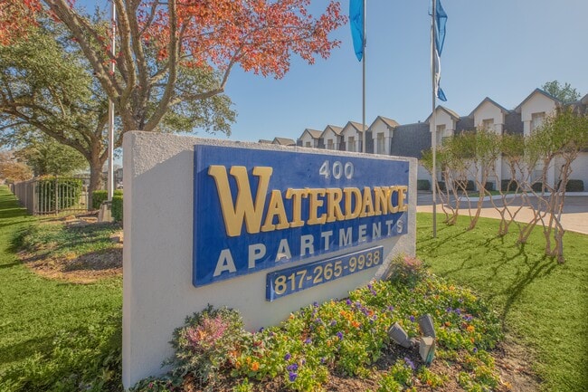 WATERDANCE in Arlington, TX - Building Photo - Building Photo