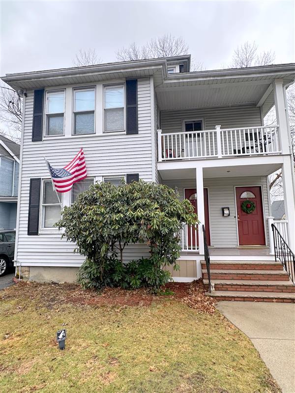 76 Hooker Ave, Unit #2