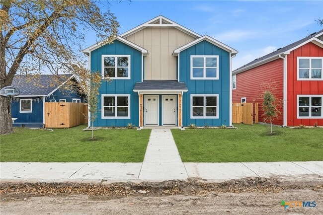 property at 909 Martin Luther King Jr Ln