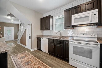 846 W 41st St in Norfolk, VA - Building Photo - Building Photo