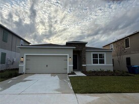 4813 Katrina Dr in Haines City, FL - Building Photo