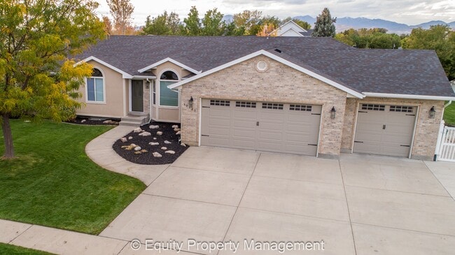 property at 10787 N 5800 W St