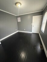 1501 E Baltimore St in Baltimore, MD - Building Photo