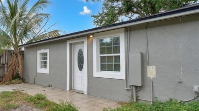 725 Strain Blvd in Lakeland, FL - Building Photo - Building Photo