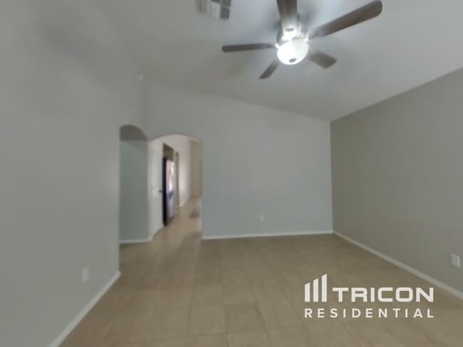 31361 N Blackfoot Dr in Queen Creek, AZ - Building Photo - Building Photo