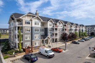 4000 Skyview Ranch Gdns NE in Calgary, AB - Building Photo