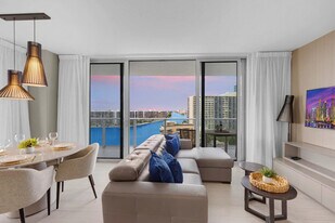 4010 S Ocean Dr, Unit SI ID1352082P in Hollywood, FL - Building Photo